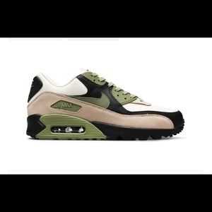 Excellent condition Nike Air Max 90 women size 10/Mens8.5